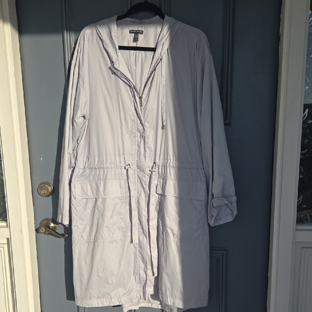 Eillen Fisher Women's Light Gray Trench Coat.